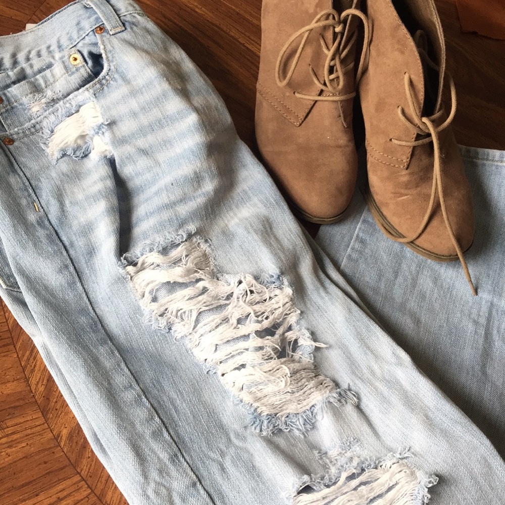 Abercrombie and finch jeans